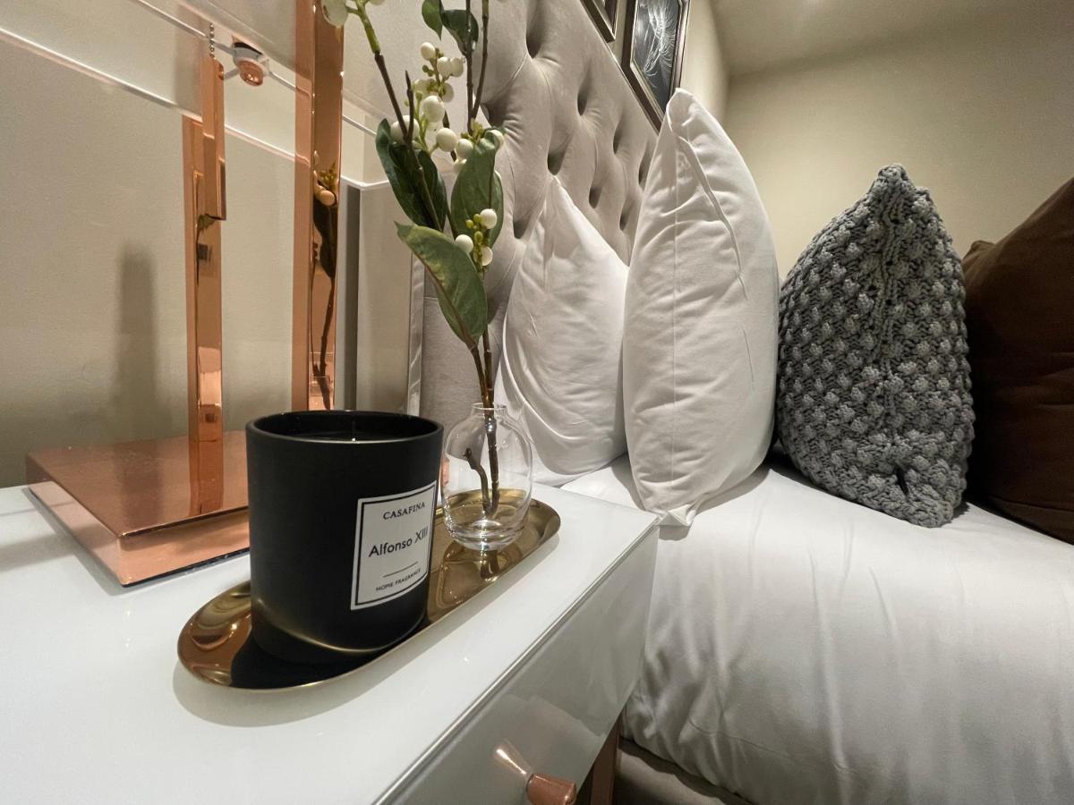 Ferienwohnung Sophisticated 1Br, 1 Ba Chigwell Designer Flat Chcl F2 Exterior foto