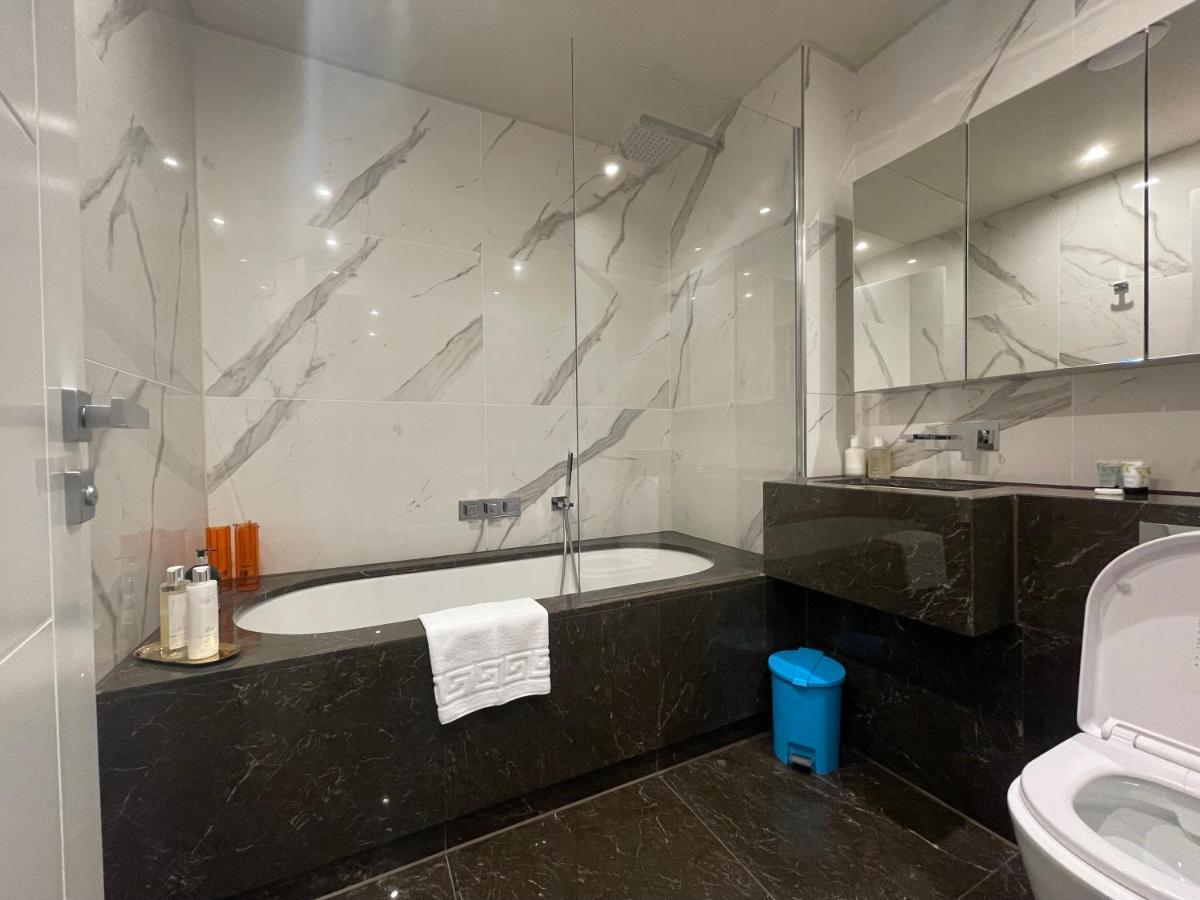 Ferienwohnung Sophisticated 1Br, 1 Ba Chigwell Designer Flat Chcl F2 Exterior foto